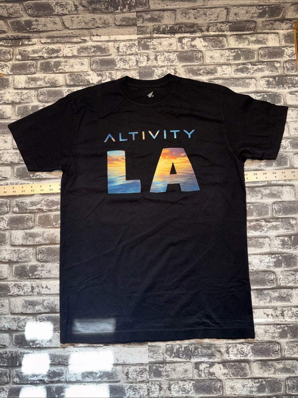 NEW Altivity LA Sunset Ocean Big Logo Graphic T-Shirt Size Medium